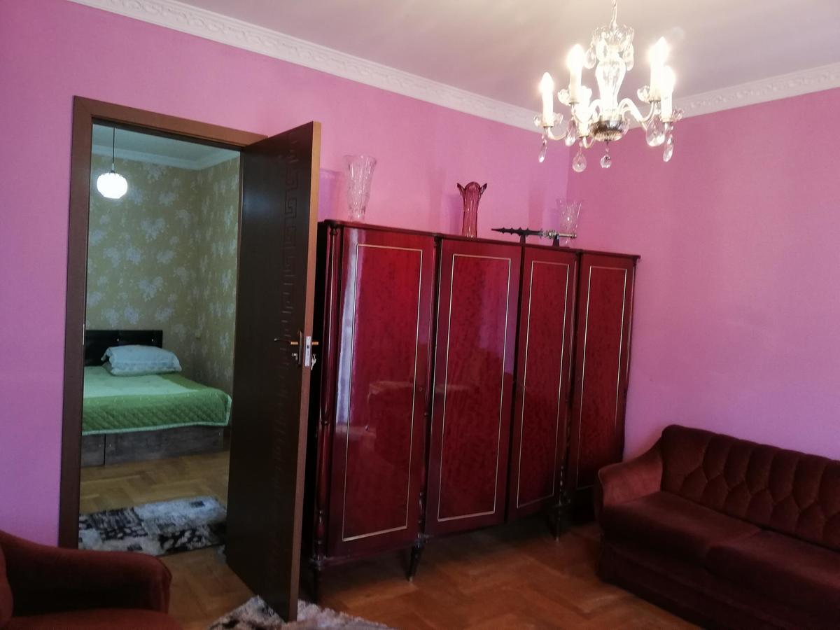 Guest House Quiet Home Batumi Ngoại thất bức ảnh