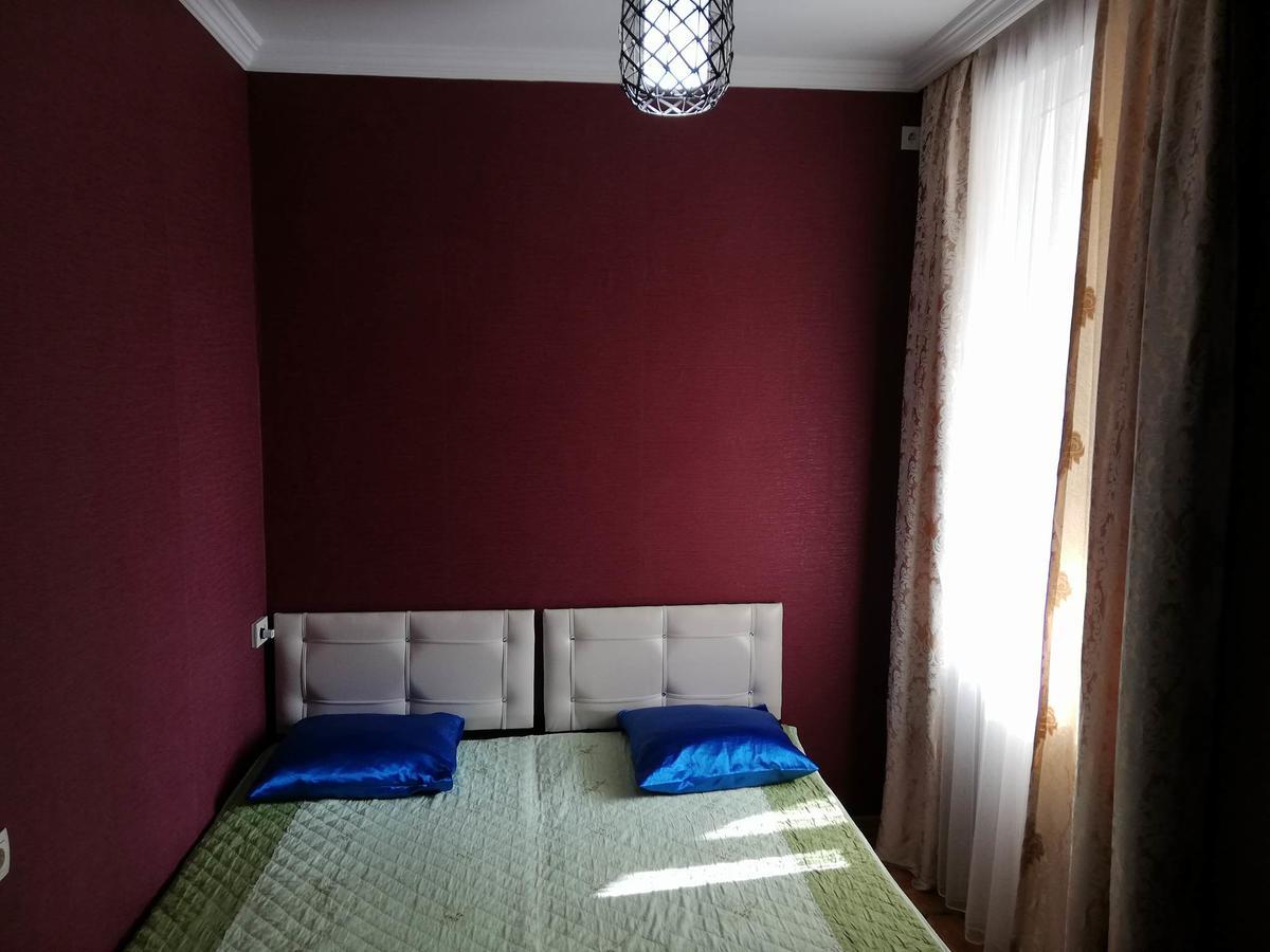 Guest House Quiet Home Batumi Ngoại thất bức ảnh