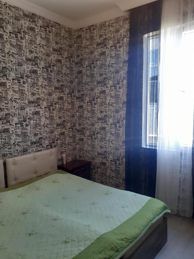 Guest House Quiet Home Batumi Ngoại thất bức ảnh