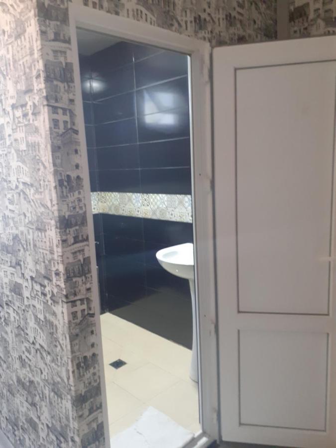 Guest House Quiet Home Batumi Ngoại thất bức ảnh